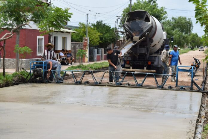 Avance de la obra pavimento calle Peru entre Mendez y Gendarmeria Nacional 3