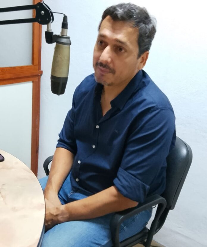 Dr Emilio Martinez ilustracion nota Salud Publica vacunacion 1