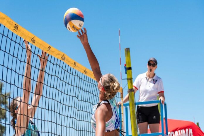 767275_el_circuito_argentino_de_voley_de_playa_se_juega_en_funes