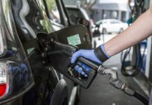 La nafta aumentó casi un 20% en marzo y está entre las más caras de la región