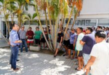 PROVINCIA Y MUNICIPIO ASISTEN CON KIT ESCOLARES A LOS HIJOS DE LOS EX EMPLEADOS DE LA TEXTIL ALAL