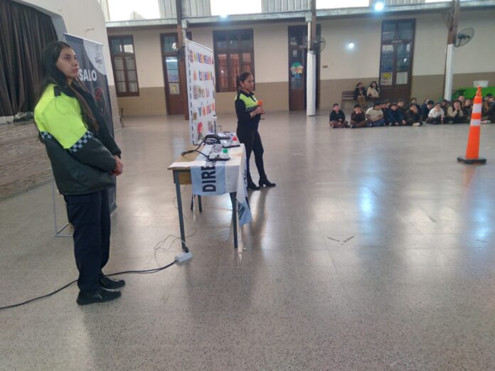 Educación Vial en Escuela 65 4 (4)
