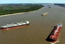 Hidrovía: la incertidumbre de una licitación clave para la región