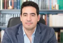 Quién es y cómo piensa Adrián Ravier, el economista que eligió Milei para ser su nuevo vocero presidencial