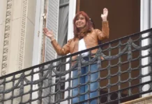 La Justicia podría revocar el arresto domiciliario de Cristina Kirchner por las manifestaciones en la puerta de su casa
