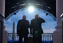 Tras alcanzar un acuerdo de paz con Irán, Trump celebró su cumpleaños 80 con una inédita velada de UFC en la Casa Blanca