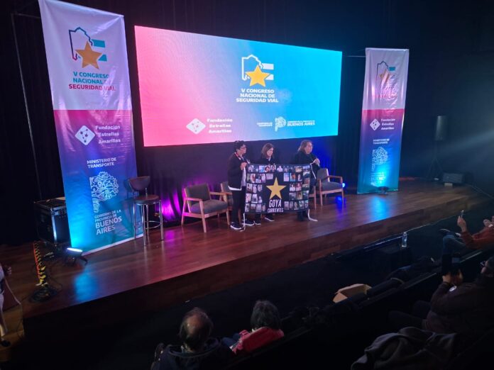 CONGRESO SEGURIDAD VIAL EN MAR DEL PLATA 1 PRESENTACIÓN FUNDACIÓN ESTRELLAS AMARILLAS GOYA (3)