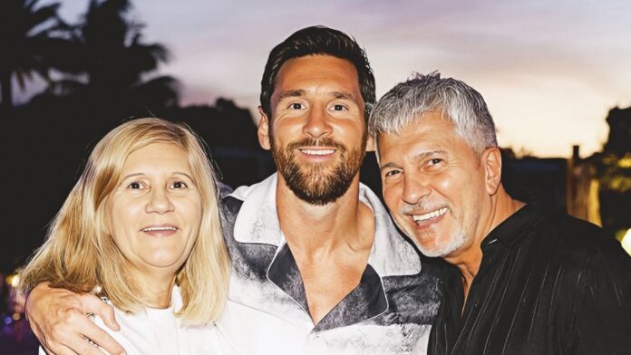 lionel-messi-junto-a-sus-padres-jorge-y-celia-2267451