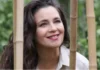 La nueva vida de Paula Colombini a los 50 años: la top model que dejó todo para cultivar plantas y jardines comestibles