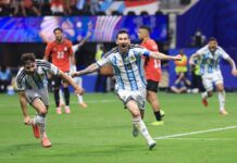 Con el orgullo del campeón, Argentina remontó un partidazo y le ganó 3-2 a Egipto para avanzar a cuartos