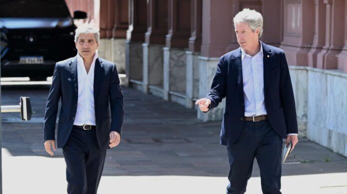 el-bcra-anuncio-que-las-bandas-de-flotacion-del-dolar-se-actualizaran-por-la-inflacion-mensual-desde-enero-foto-na-BGJKJ7VILRA6XHITFVUZOHVDZU