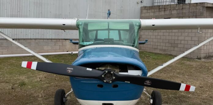 leandro-bertazzo-tenia-42-anos-y-trabajaba-como-instructor-de-vuelo-en-cordoba-foto-clarin-4M77TFLUWJGZLGQXFH4ARVWBSE