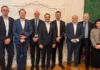 “Buscamos inversiones”: Valdés despliega agenda propia en París